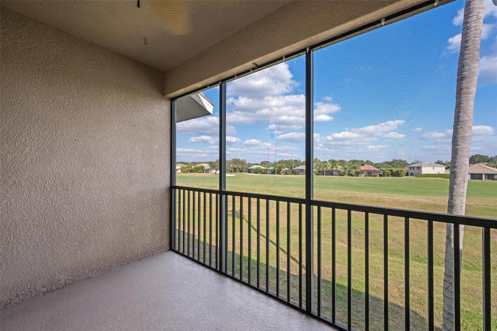 915 Fairwaycove Ln #204 Property Photo 32