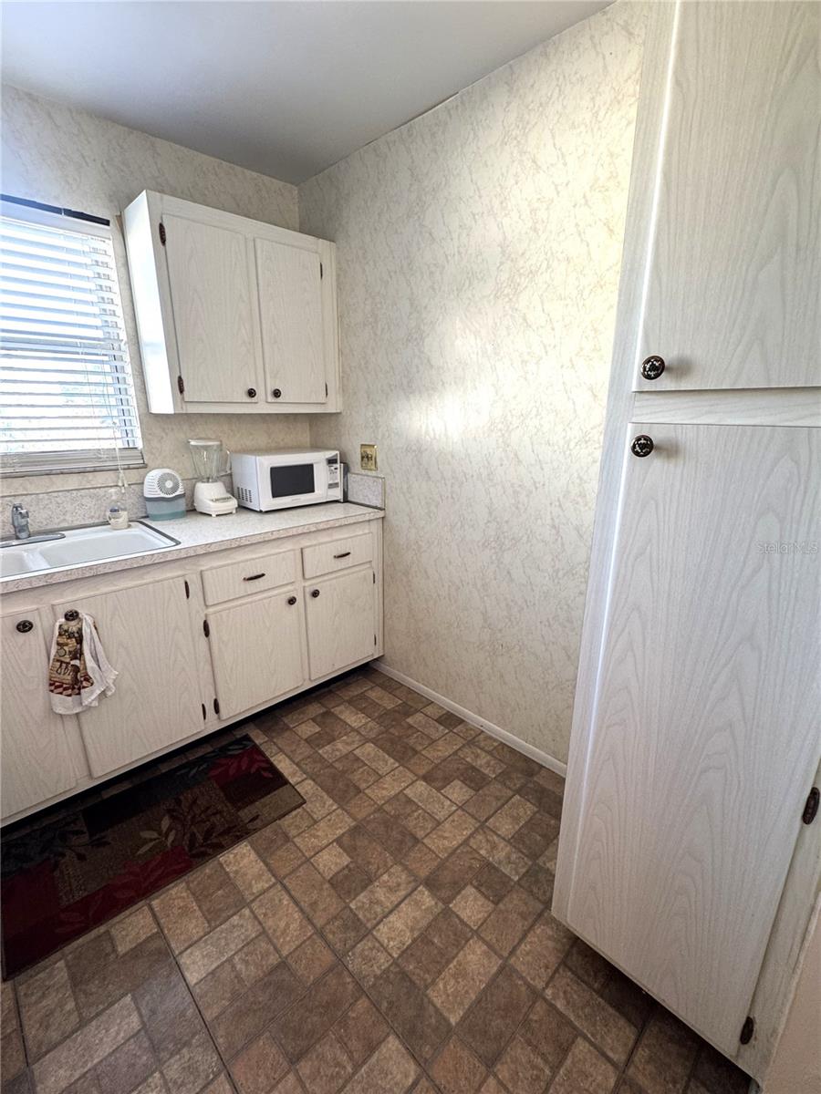 4480 Ironwood Cir #308a Property Photo 7