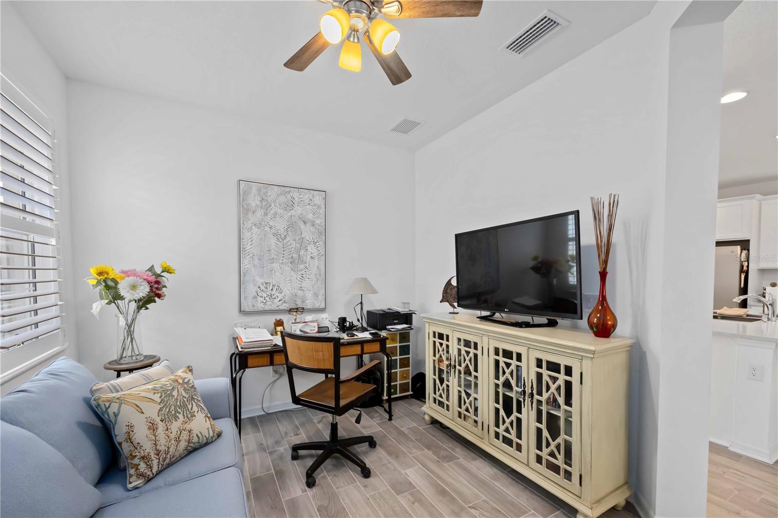 6081 Amberly Dr Property Photo 12