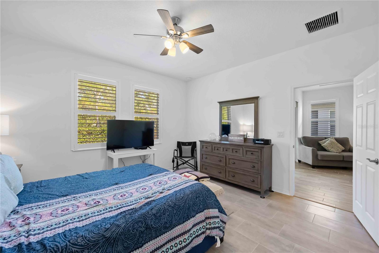 6081 Amberly Dr Property Photo 14