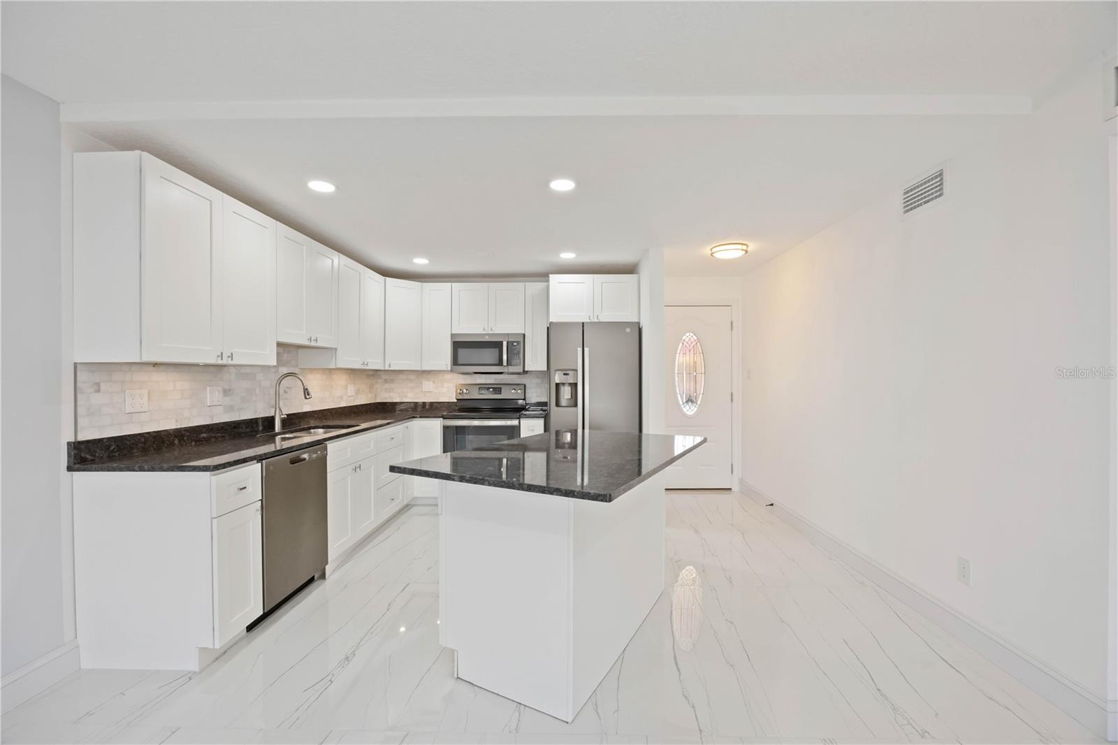 9608 Valencia Cv Property Photo 12