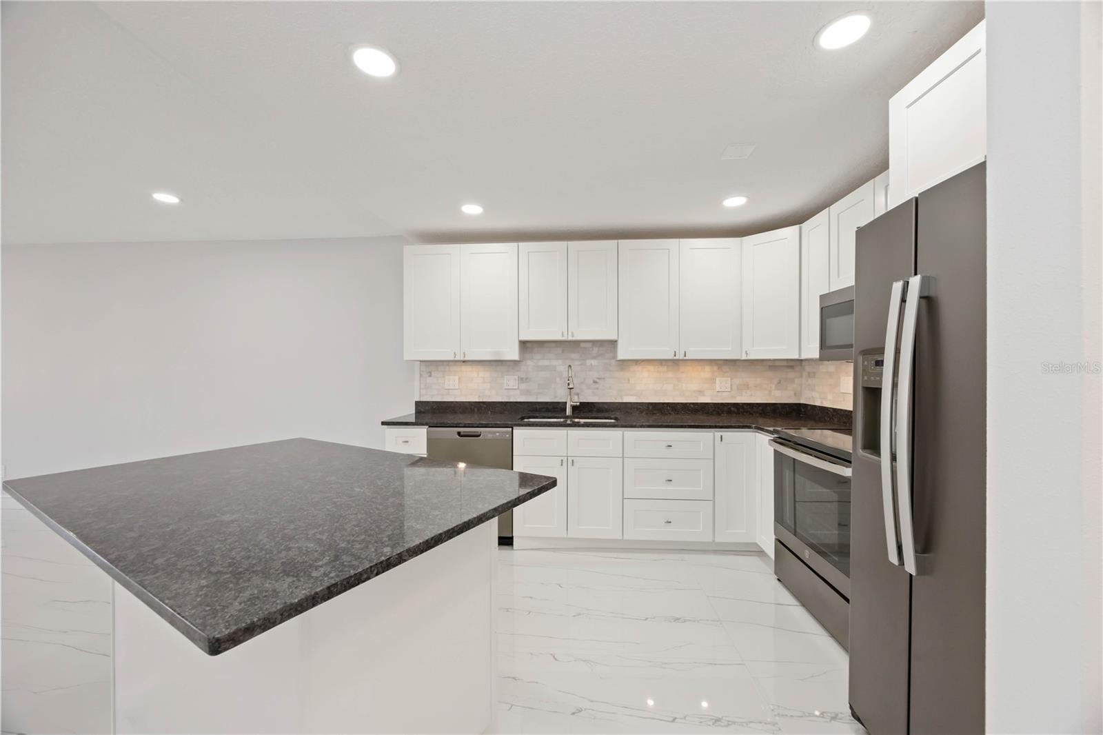 9608 Valencia Cv Property Photo 15