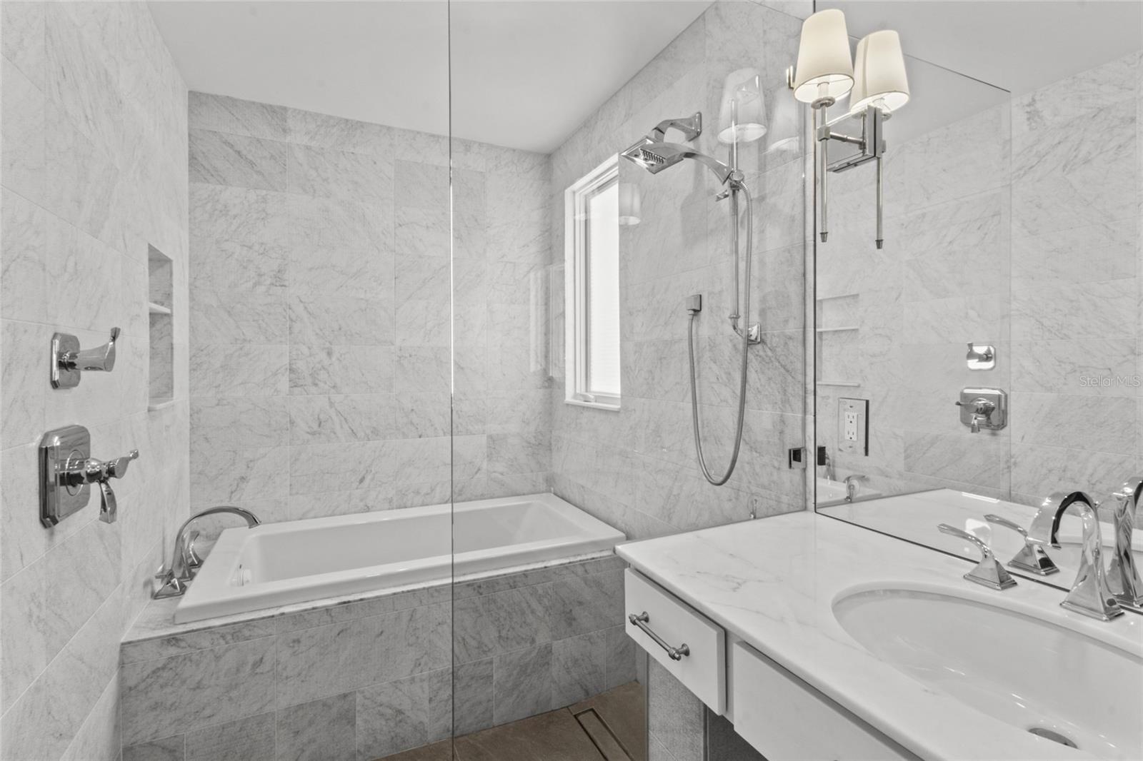 624 Saint Judes Dr Property Photo 20