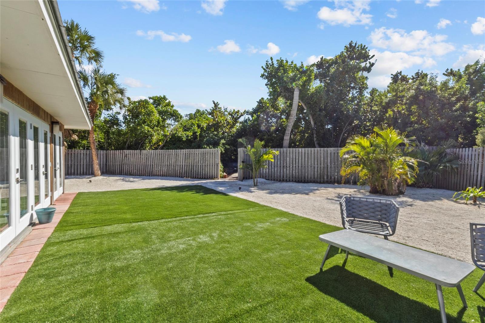 624 Saint Judes Dr Property Photo 35