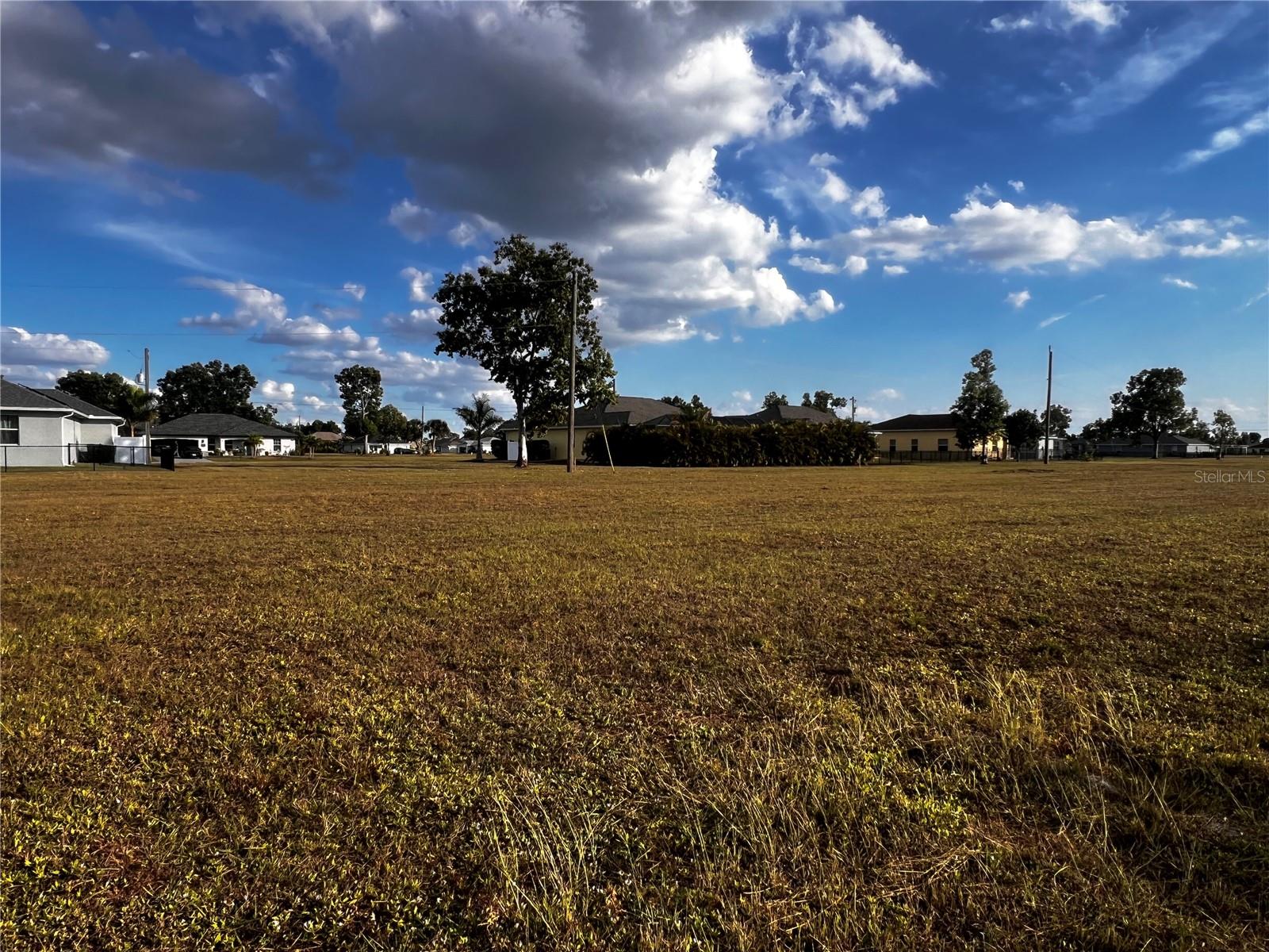 25458 Islas Dr Property Photo 3