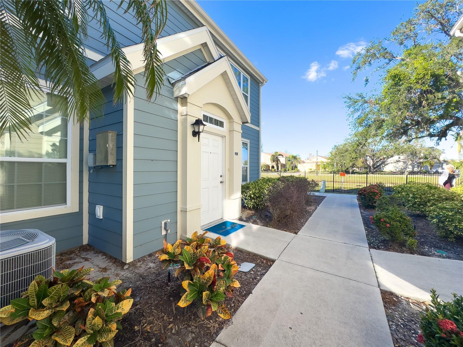 5521 Rosehill Rd #203 Property Photo 1