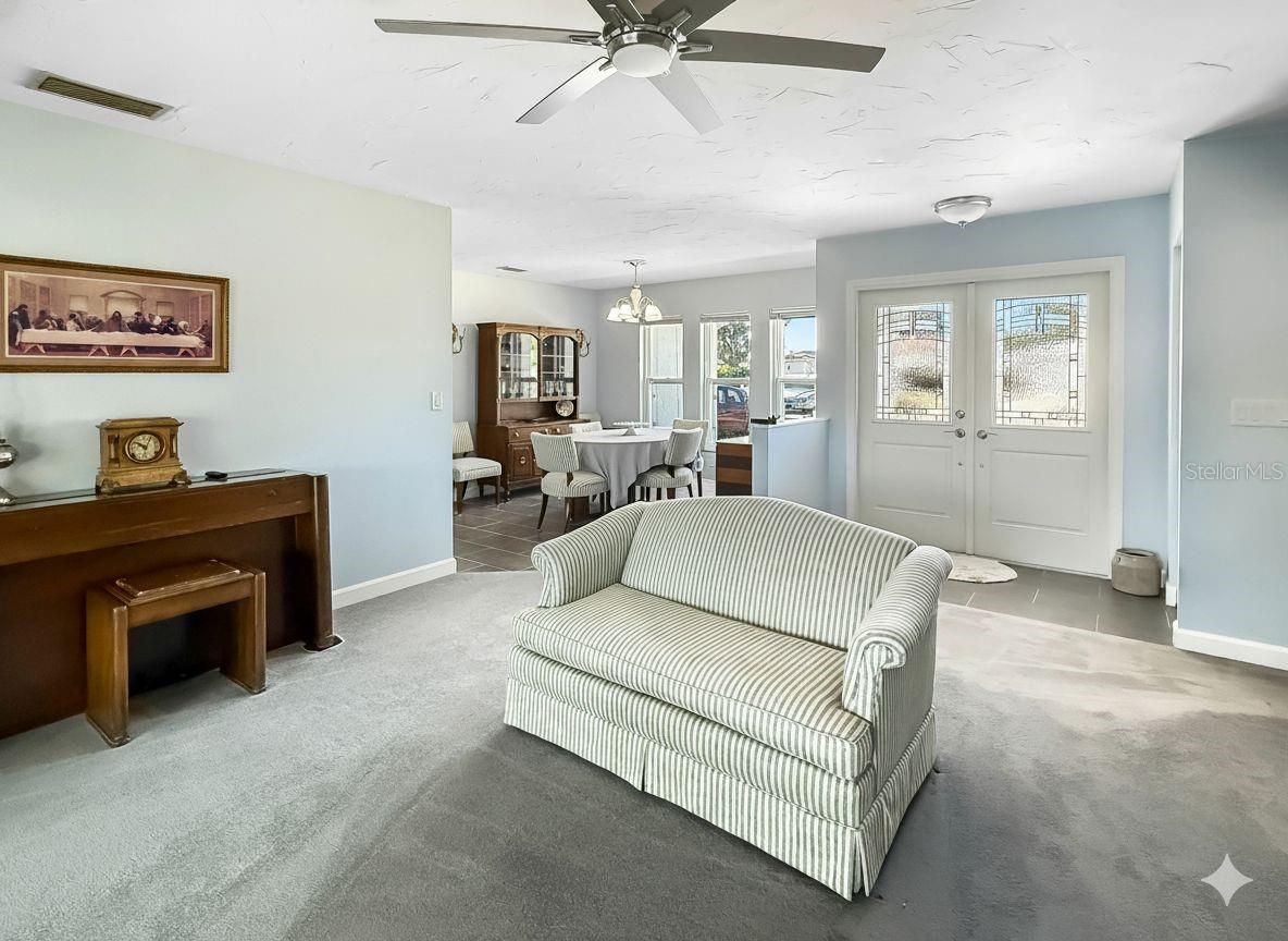 2042 Country Meadows Pl Property Photo 6