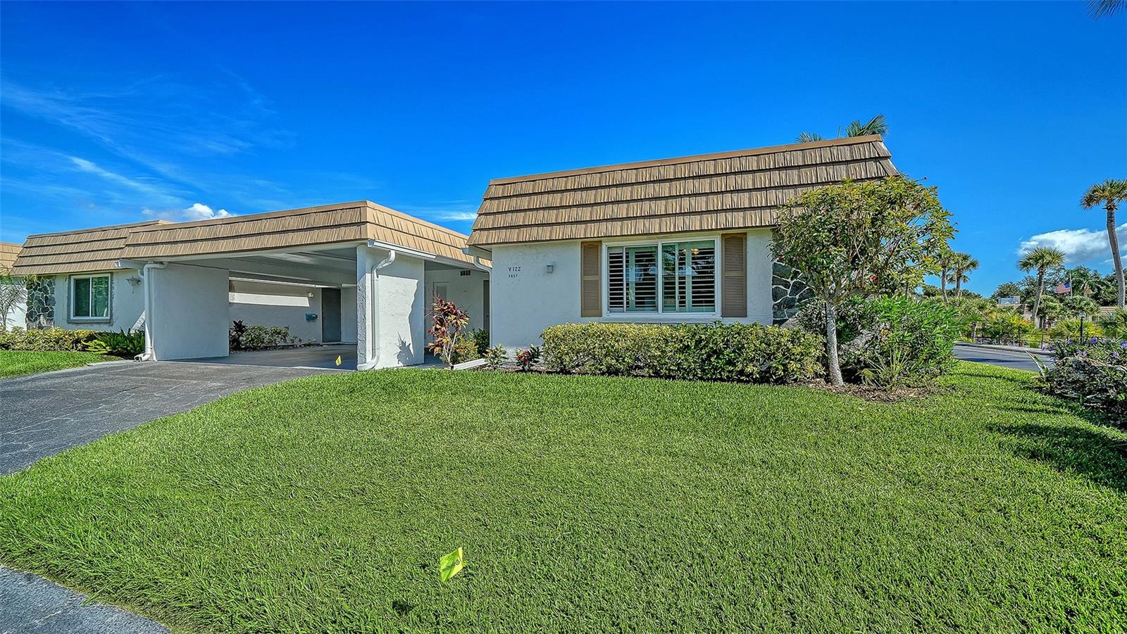 2657 Riverbluff Pkwy #v122 Property Photo 1