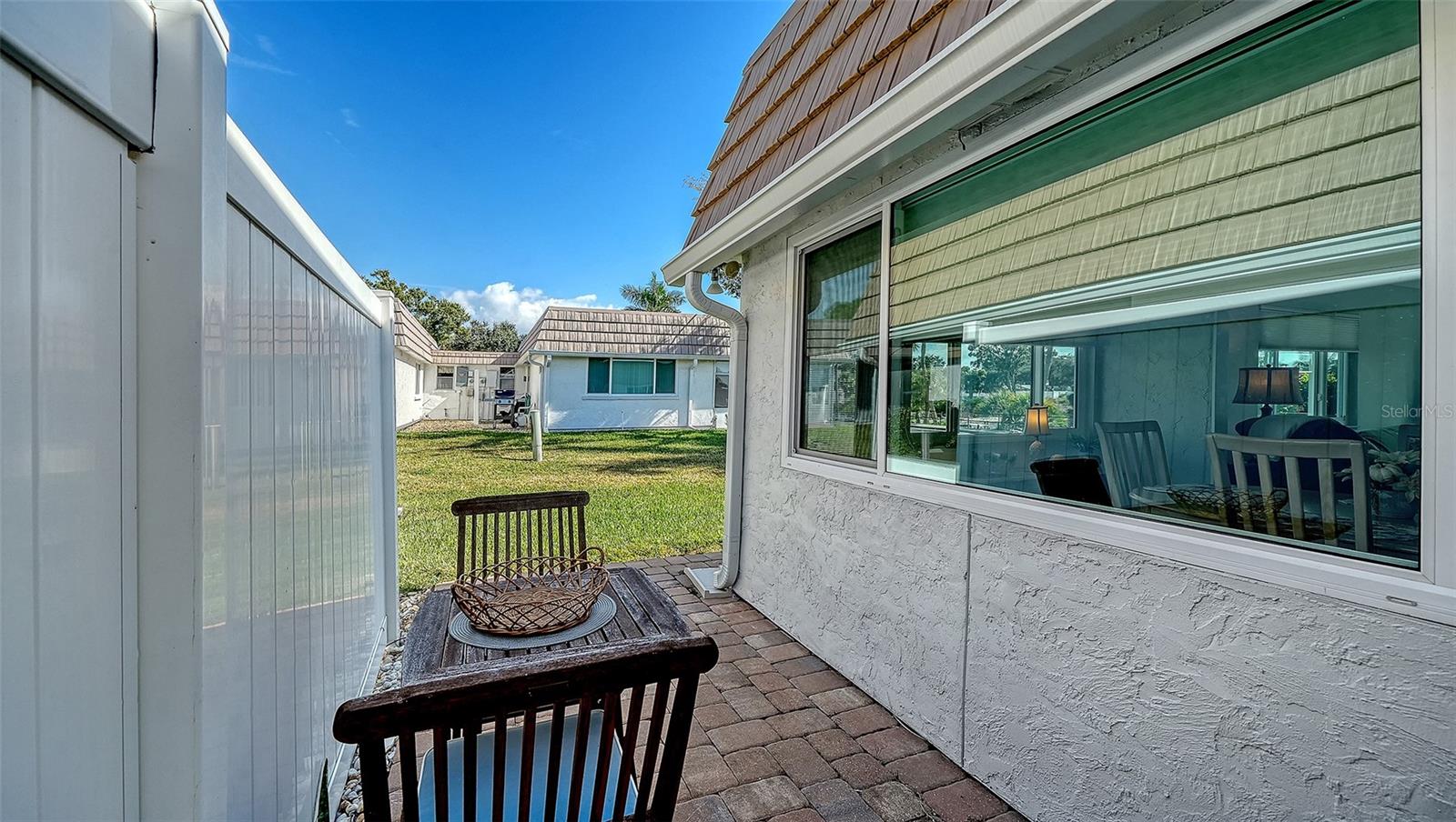 2657 Riverbluff Pkwy #v122 Property Photo 24