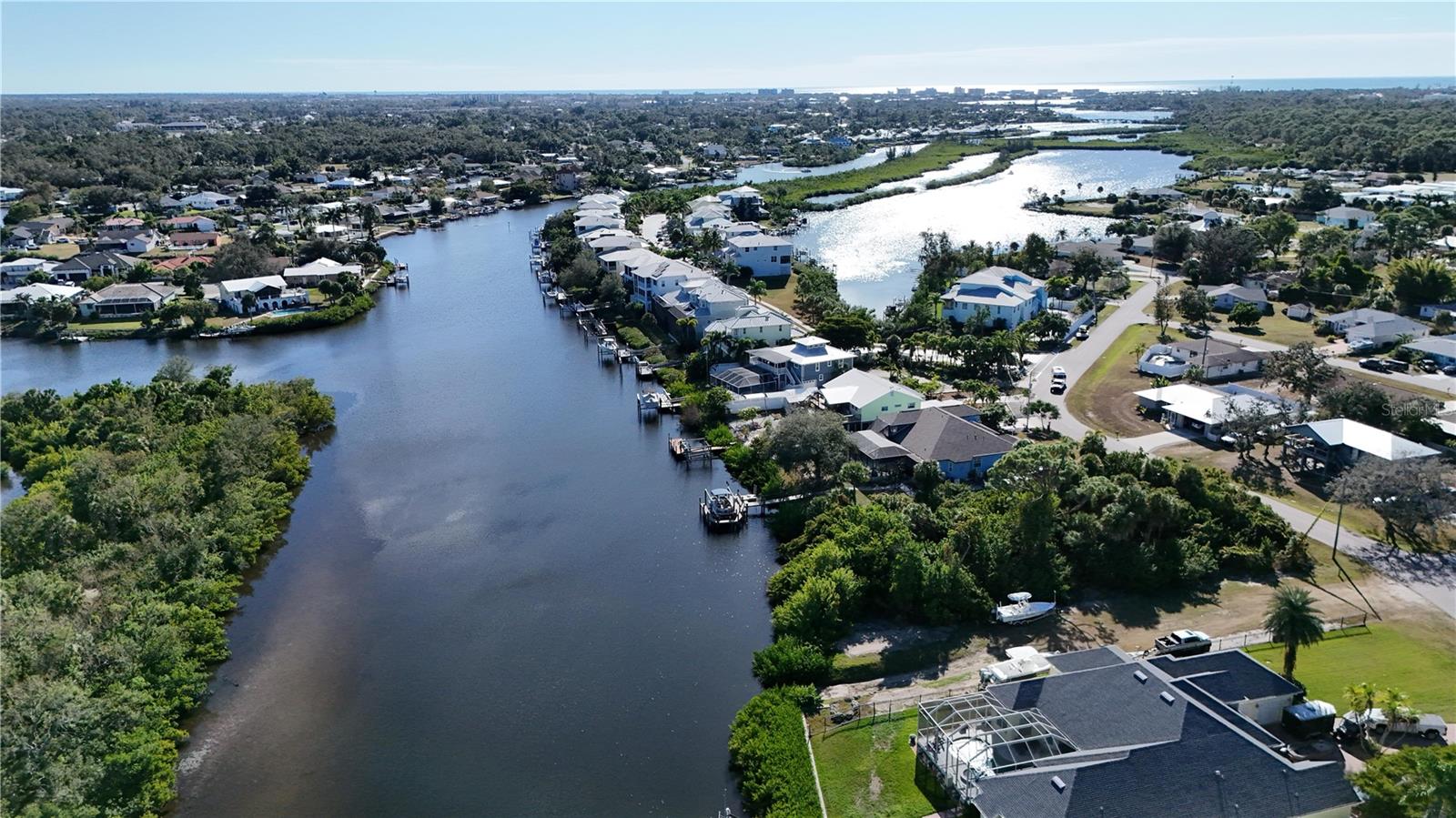 Bayview Dr Property Photo 5