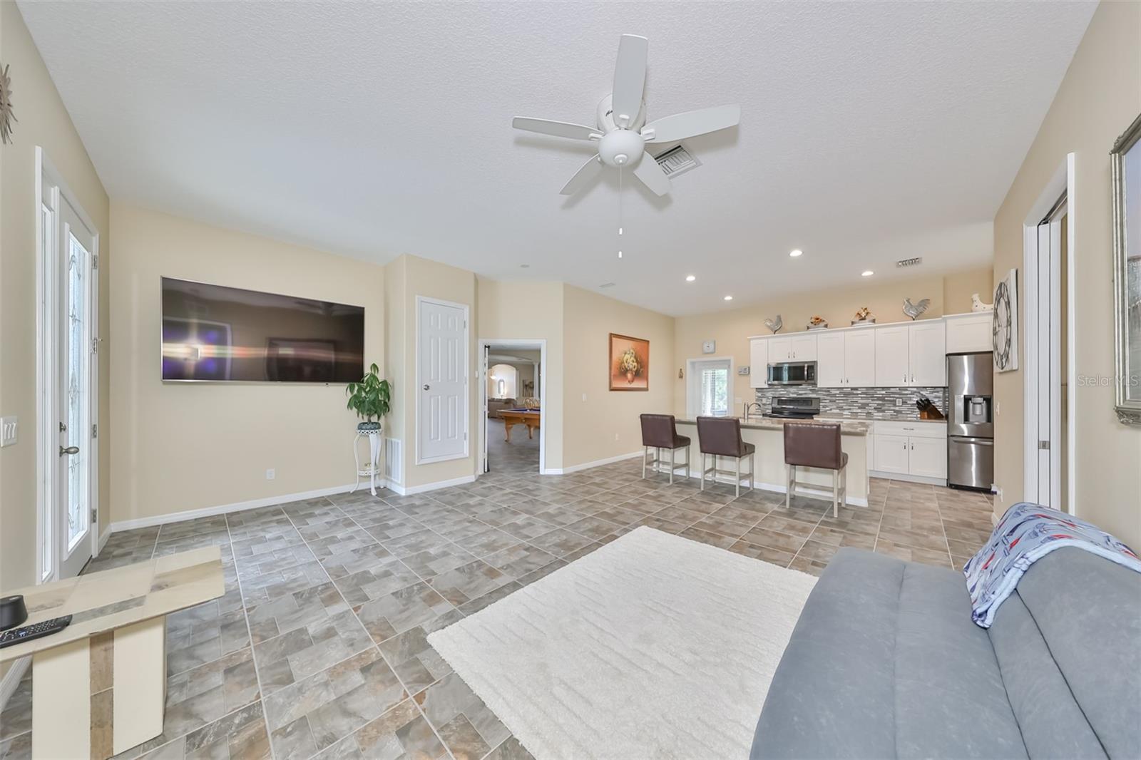 17706 Bridlewood Ct Property Photo 6