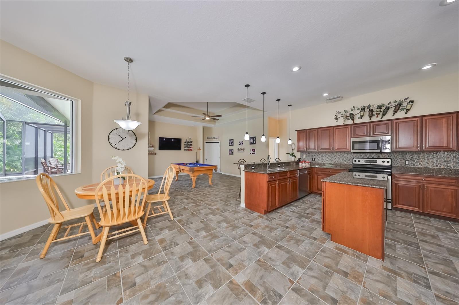 17706 Bridlewood Ct Property Photo 16