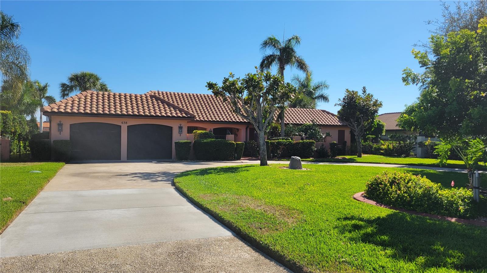 638 S Owl Dr Property Photo 1