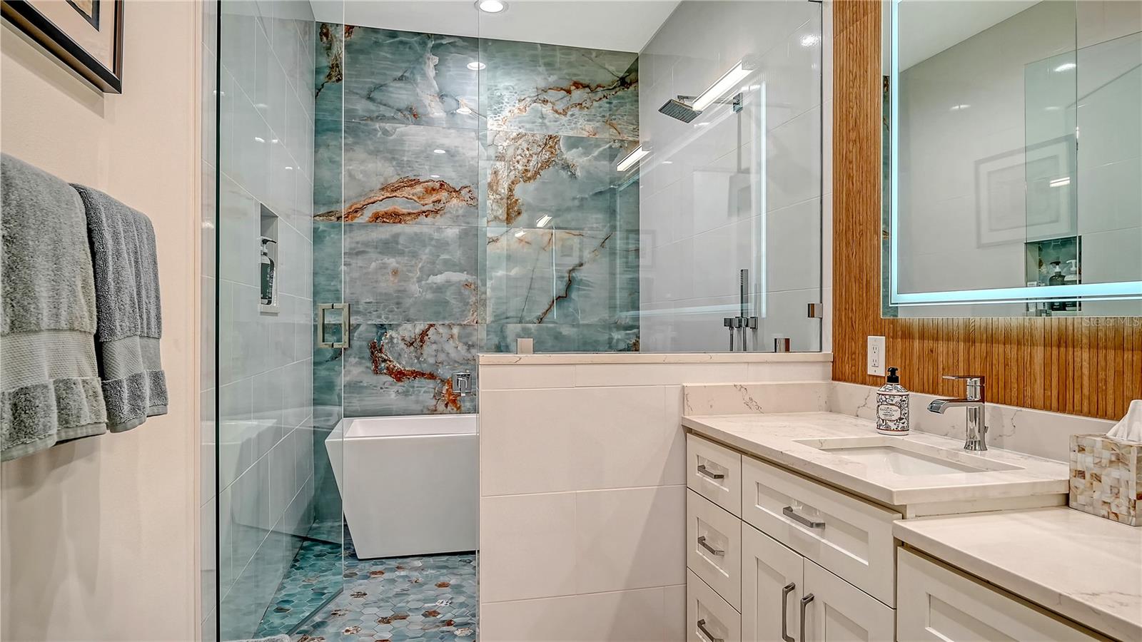1659 Devonshire Ln Property Photo 45