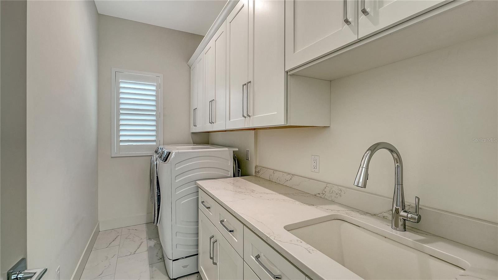 1659 Devonshire Ln Property Photo 50