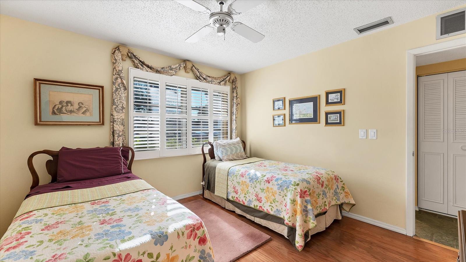 3823 Glen Oaks Dr E #83 Property Photo 22