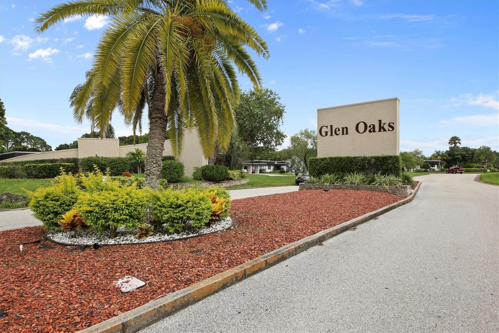 3823 Glen Oaks Dr E #83 Property Photo 28