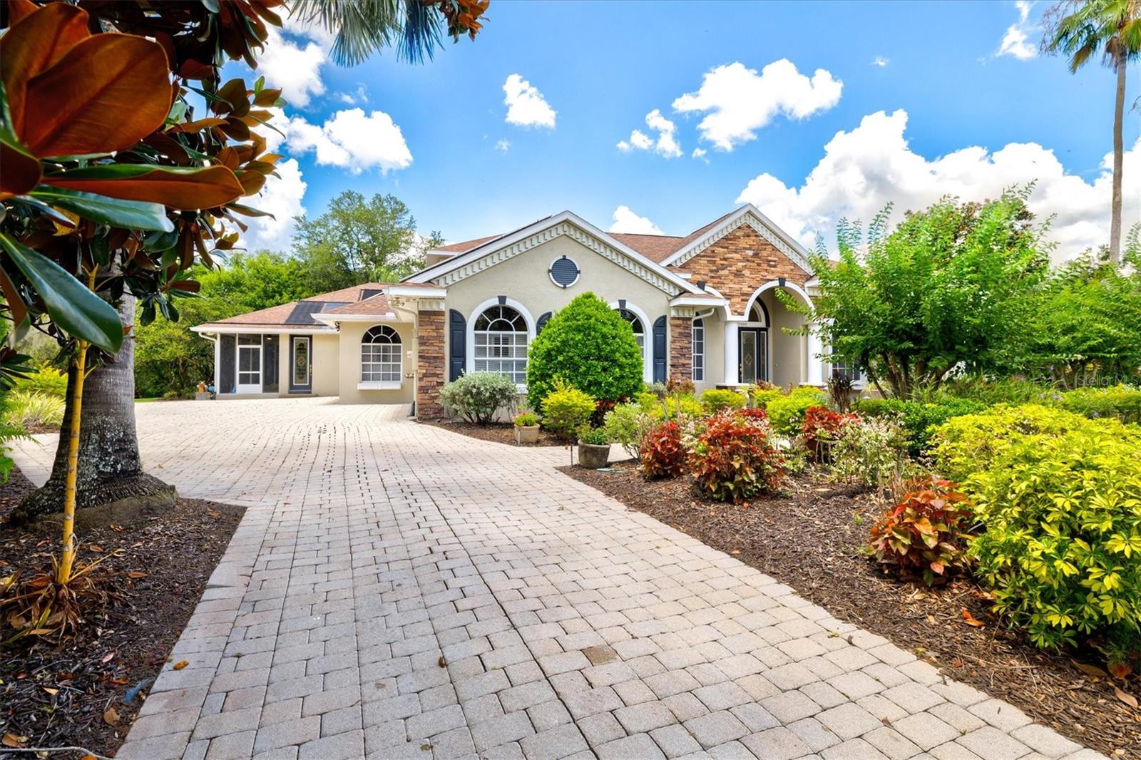 13609 18th Pl E Property Photo 5