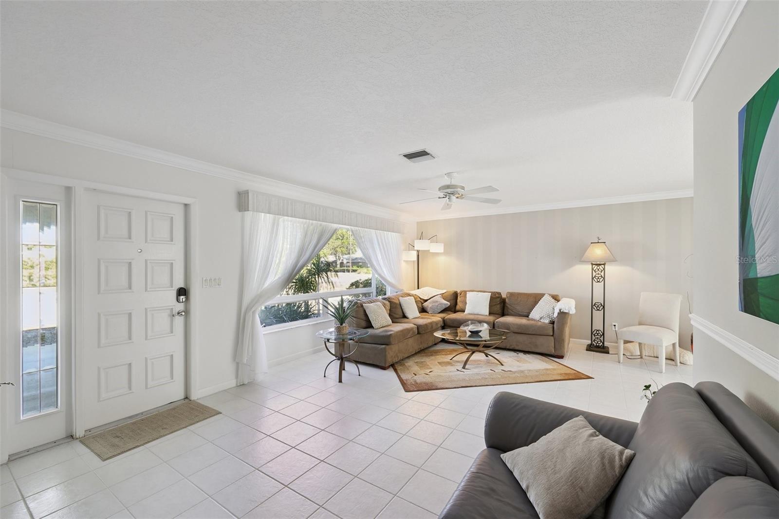325 Fiesole St Property Photo 2