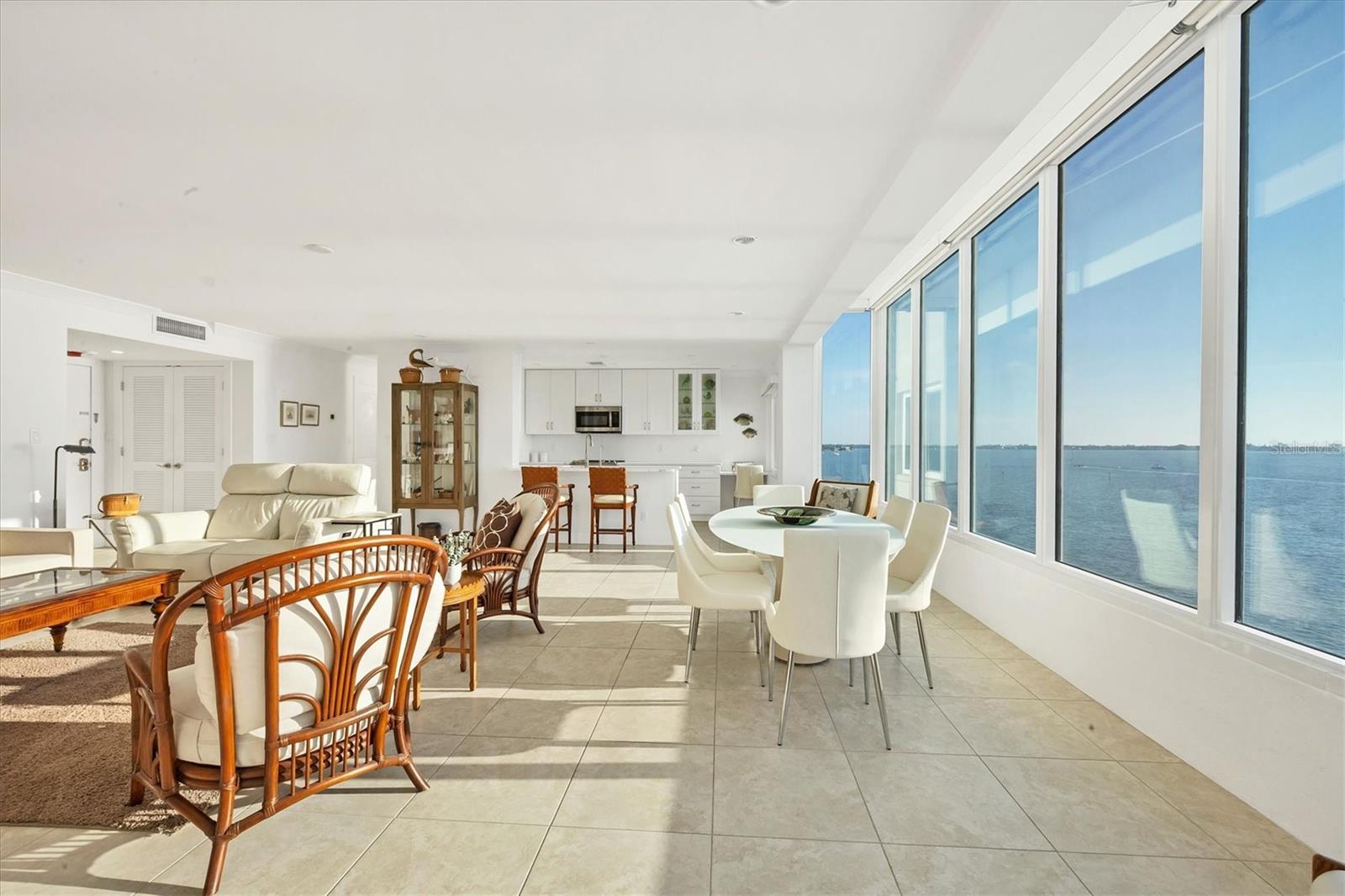350 Golden Gate Pt #62 Property Photo 11