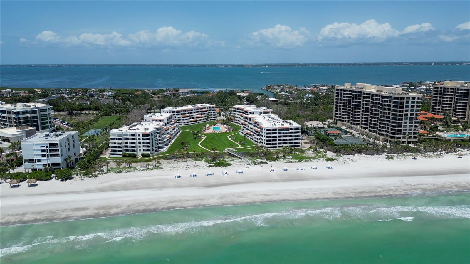 1425 Gulf Of Mexico Dr #408 Property Photo 2