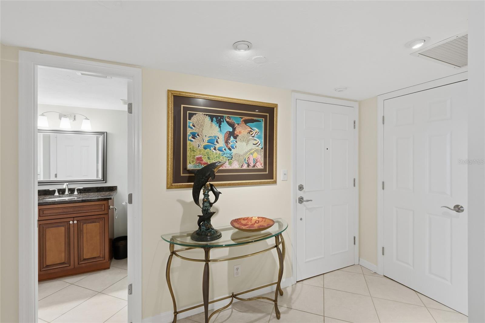 1750 Benjamin Franklin Dr #9b Property Photo 7