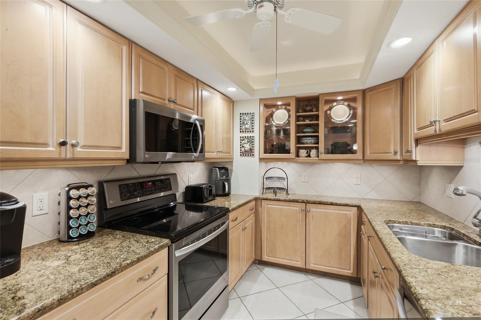 1750 Benjamin Franklin Dr #9b Property Photo 11