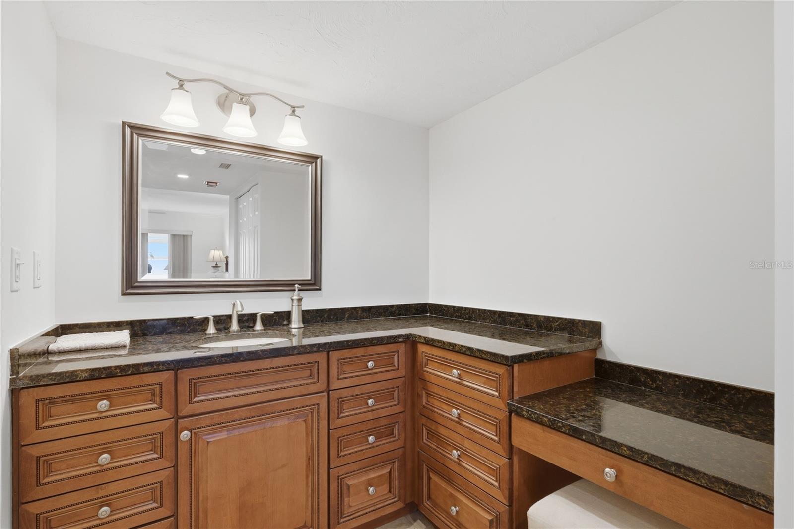 1750 Benjamin Franklin Dr #9b Property Photo 22