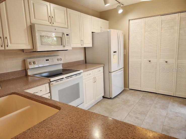 3441 Beekman Pl #40 Property Photo 12