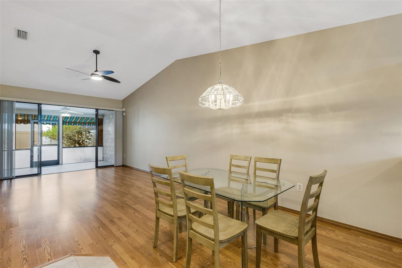3441 Beekman Pl #40 Property Photo 18