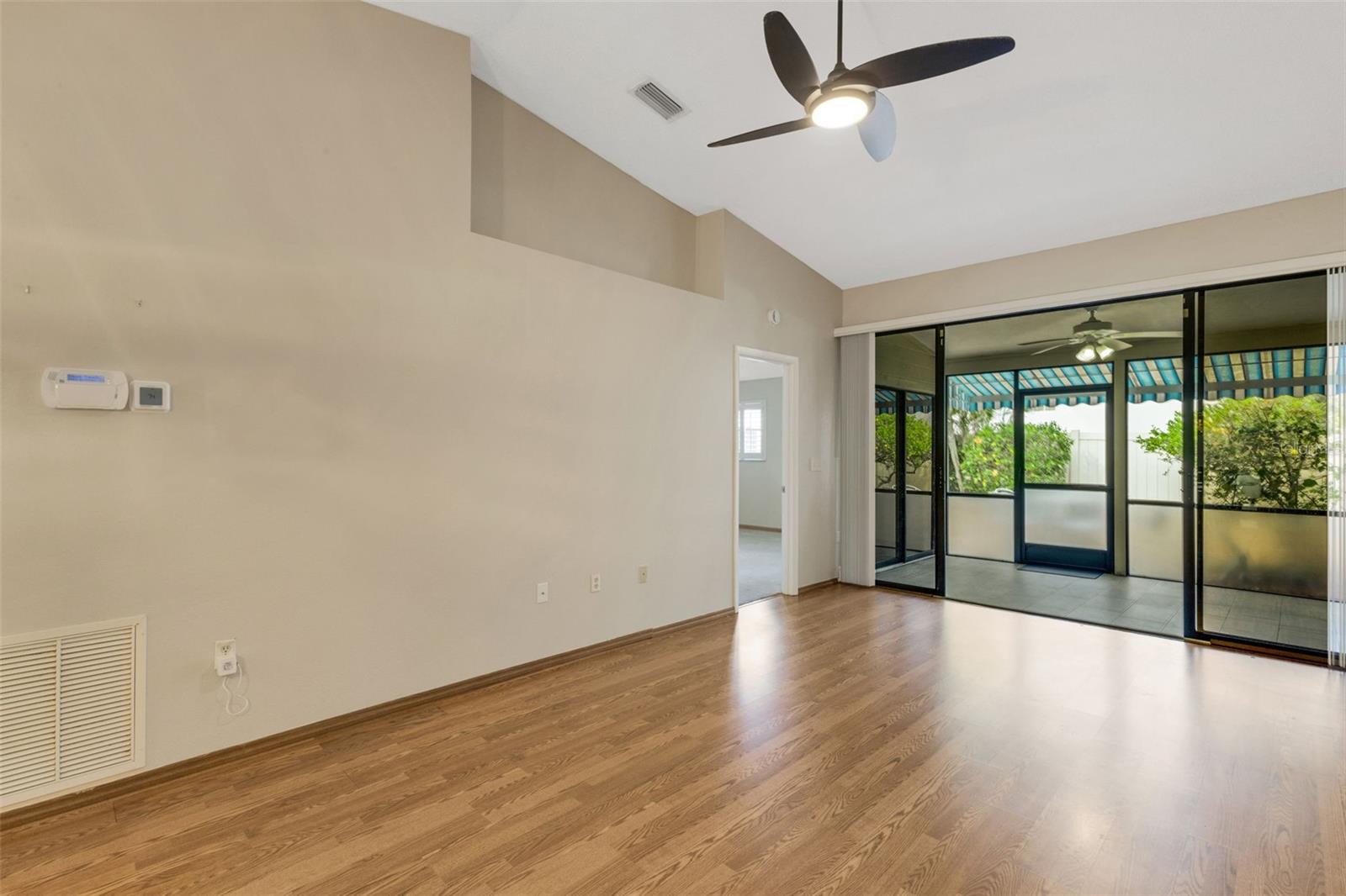 3441 Beekman Pl #40 Property Photo 19