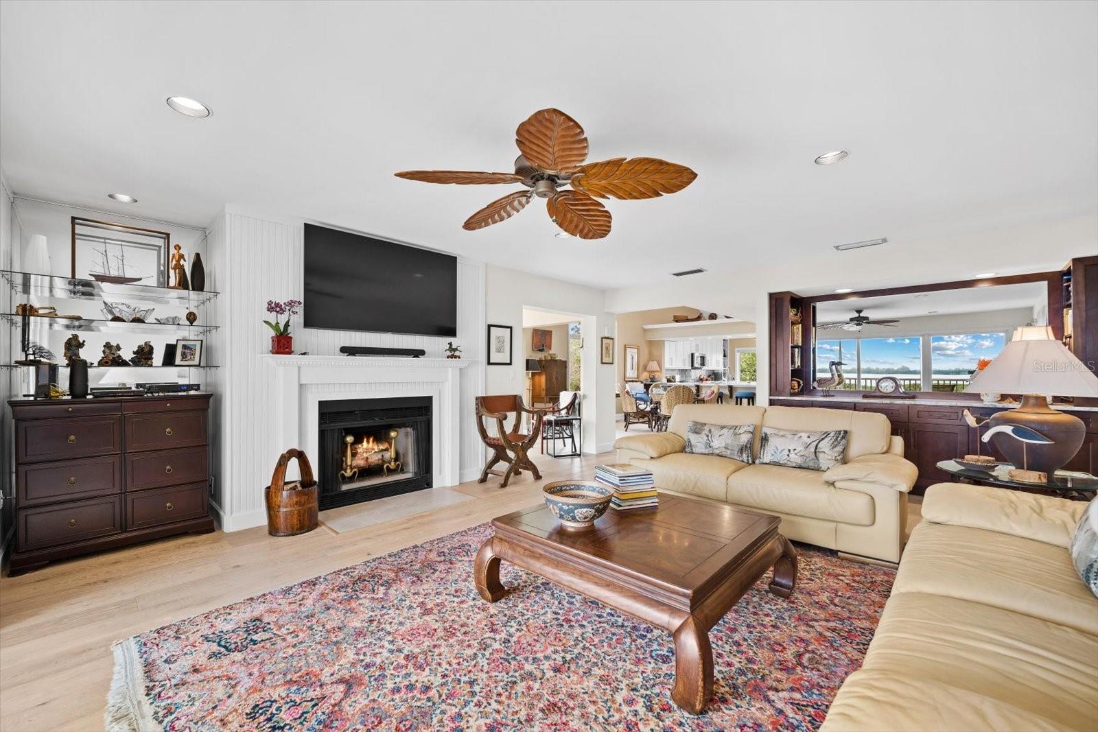 71 Tidy Island Blvd Property Photo 4