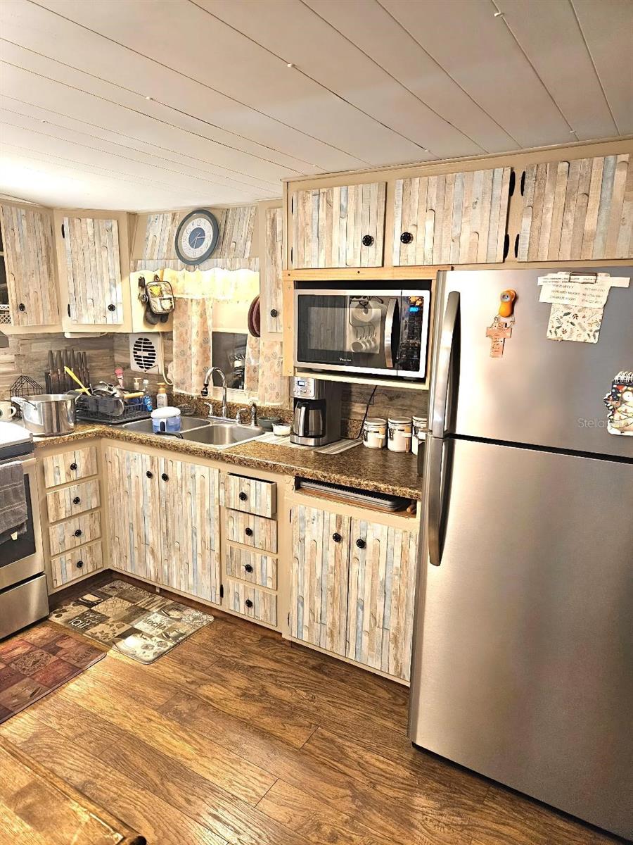 6619 New Jersey St Property Photo 13