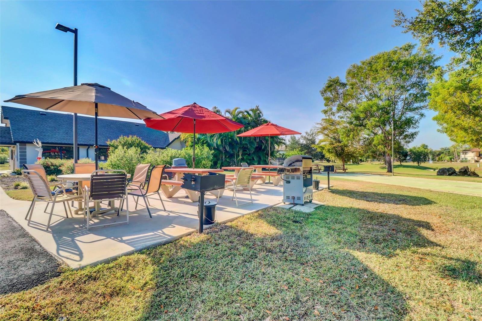 1515 Forrest Nelson Blvd #n104 Property Photo 4