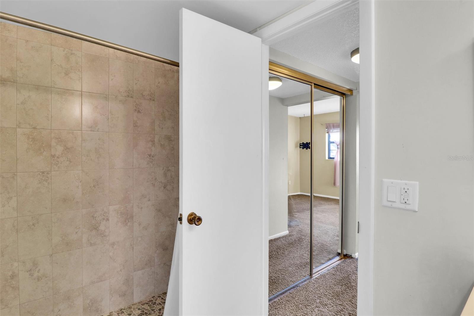1515 Forrest Nelson Blvd #n104 Property Photo 9