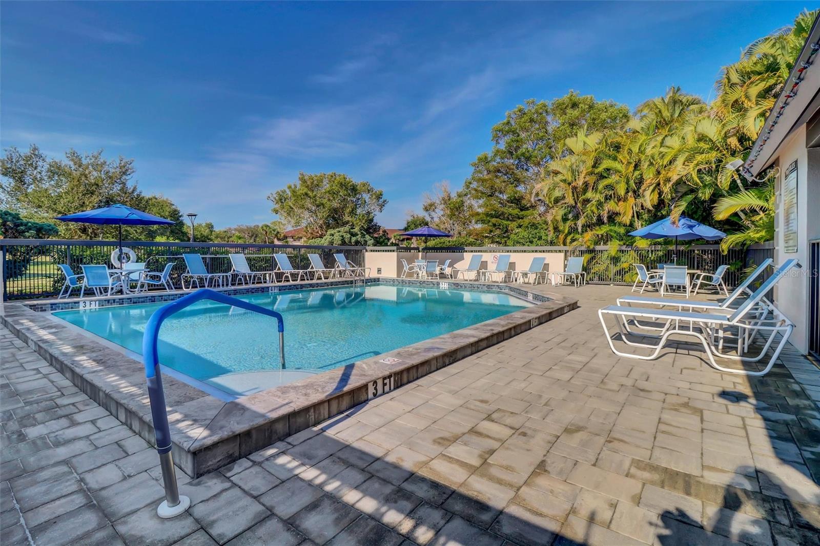 1515 Forrest Nelson Blvd #n104 Property Photo 12