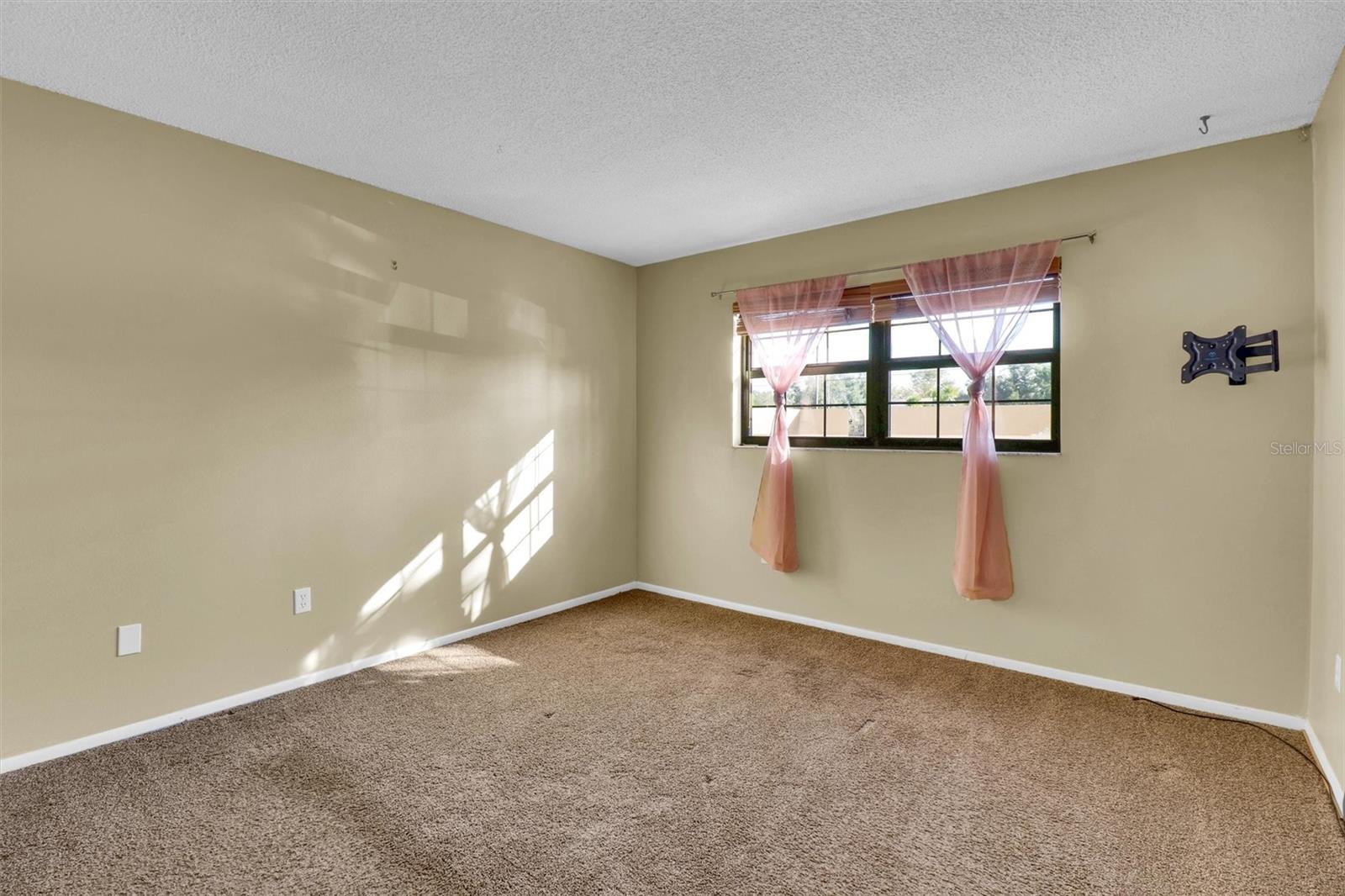 1515 Forrest Nelson Blvd #n104 Property Photo 23
