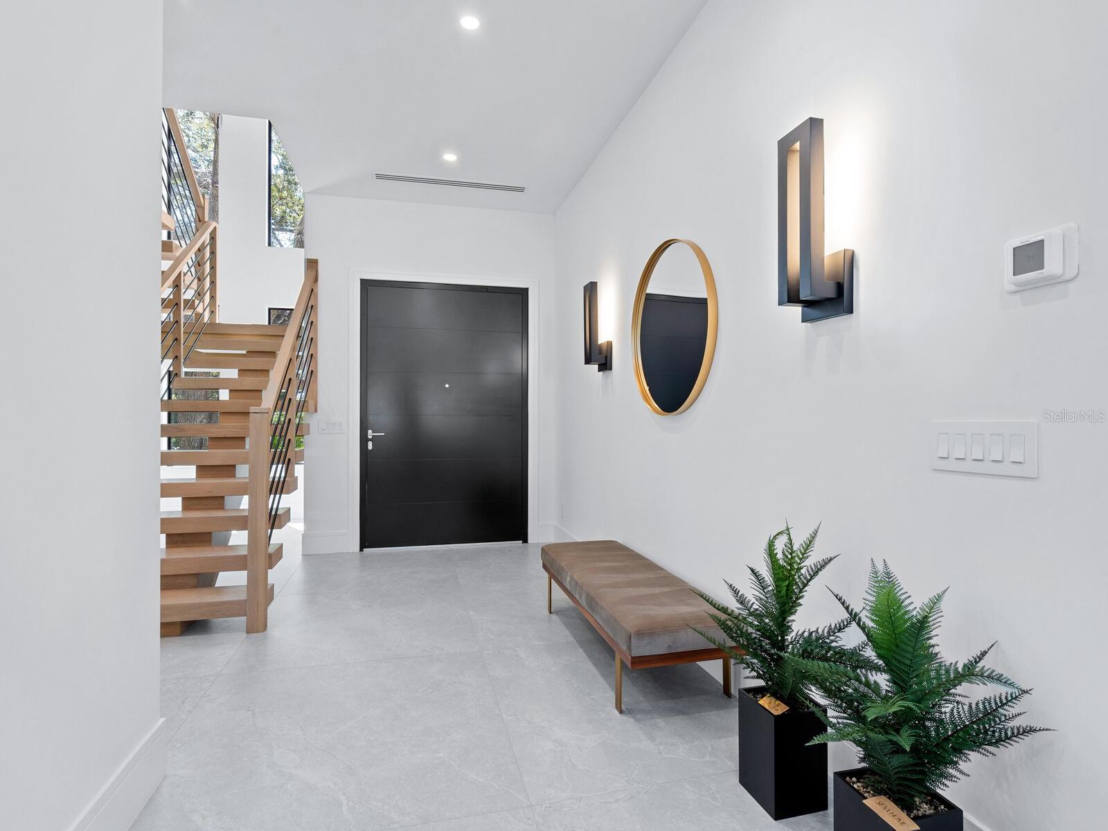 2467 Hyde Park St Property Photo 16