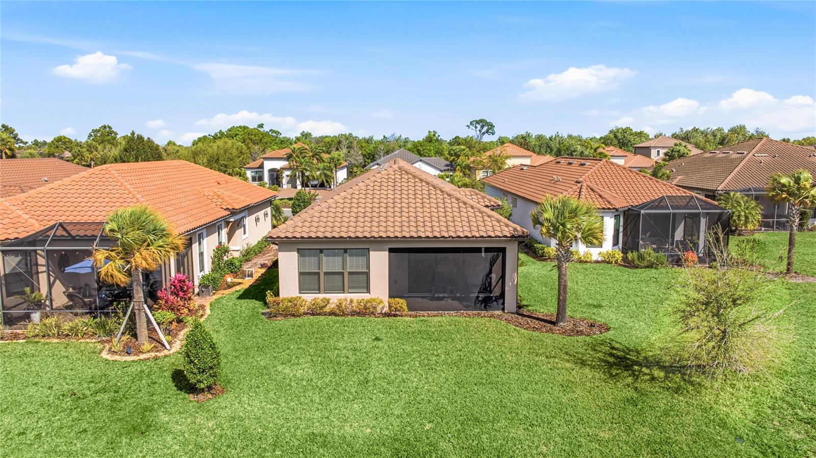 10414 Inglenook Ter Property Photo 8