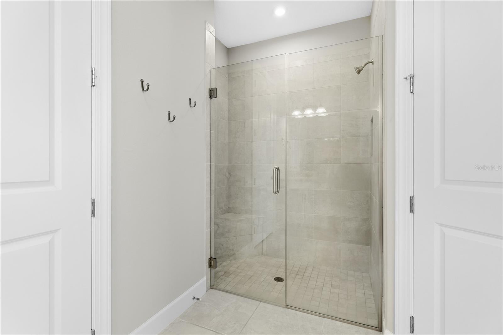 10414 Inglenook Ter Property Photo 27