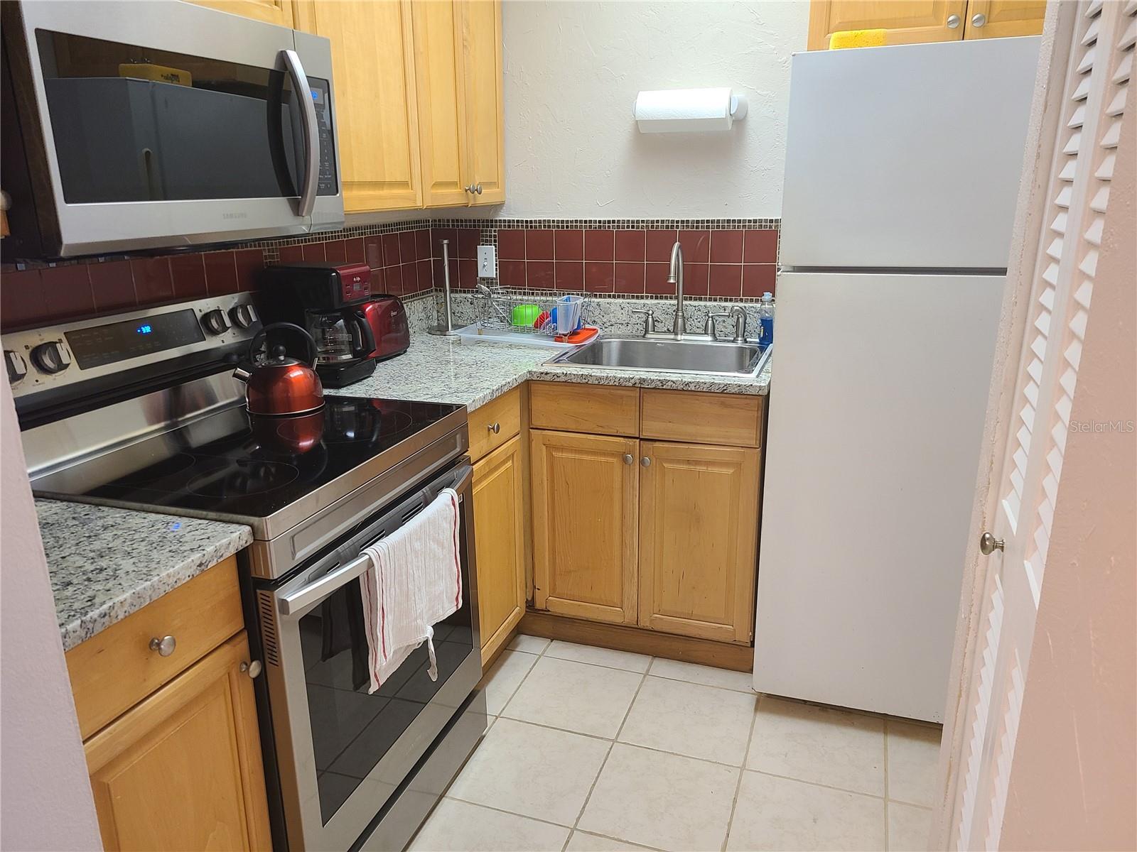2763 Woodgate Ln #207 Property Photo 2