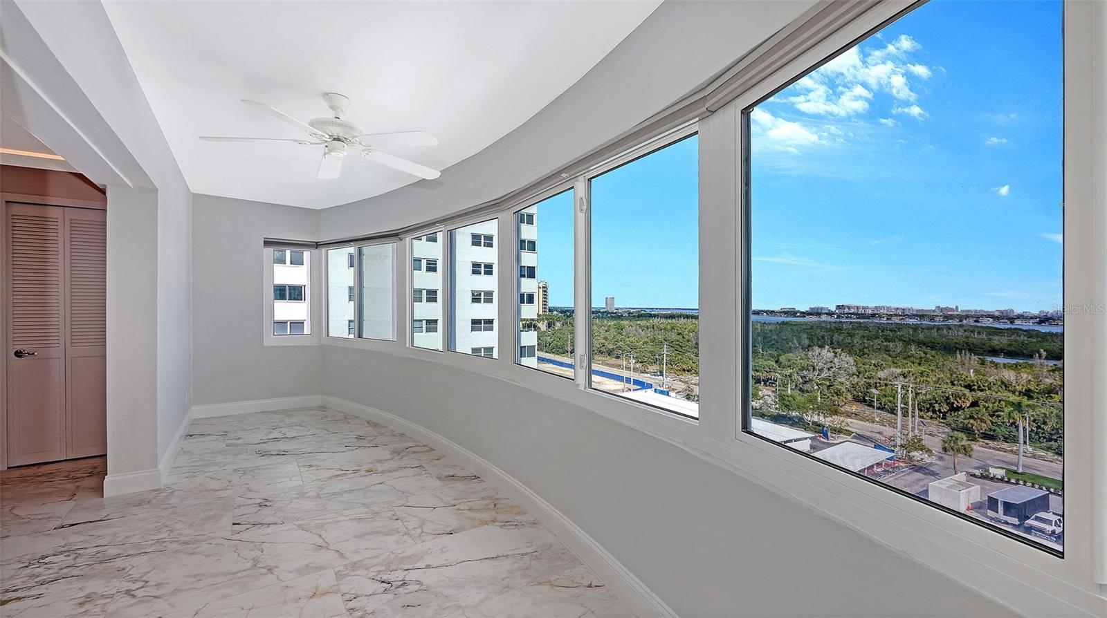 1750 Benjamin Franklin Dr #9f Property Photo 28