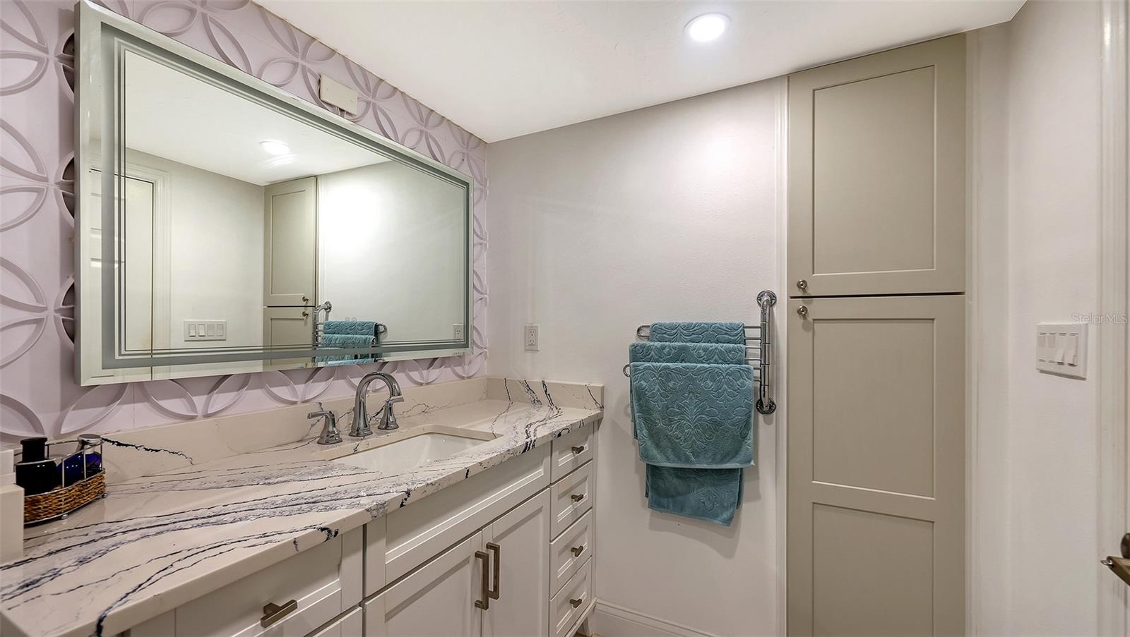 1750 Benjamin Franklin Dr #9f Property Photo 32
