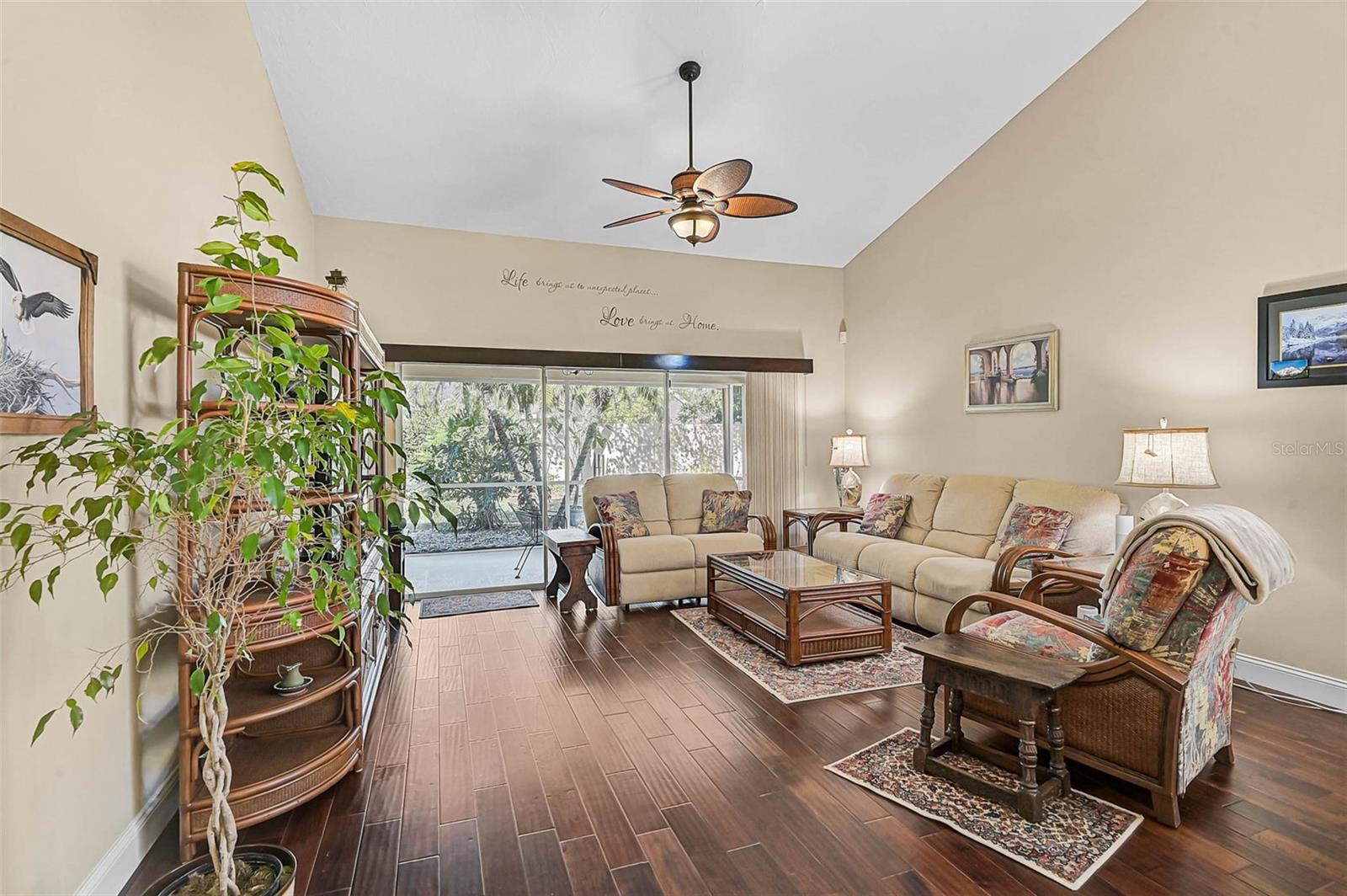 4041 Murfield Dr E Property Photo 5