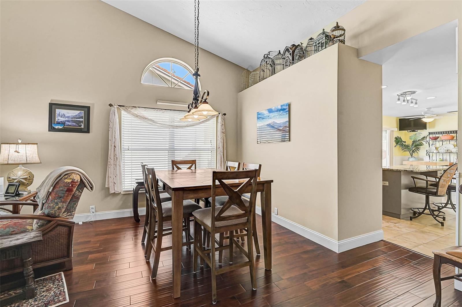 4041 Murfield Dr E Property Photo 7
