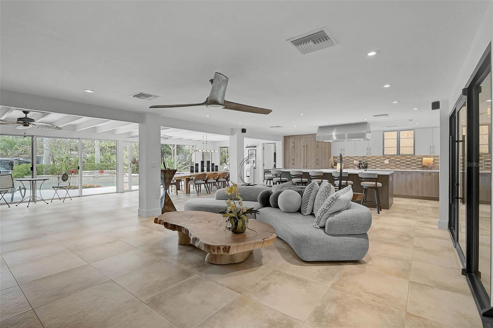 4508 Woodside Rd Property Photo 11
