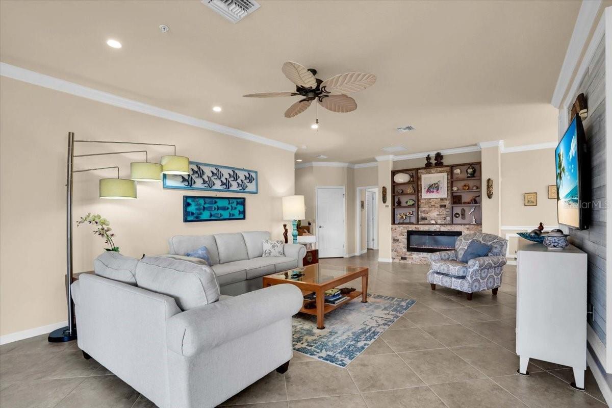 20201 Ragazza Cir #201 Property Photo 18