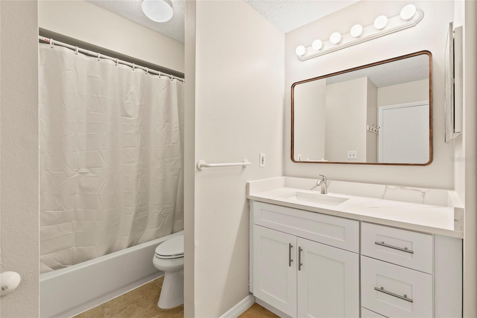 6033 34th St W #83 Property Photo 8