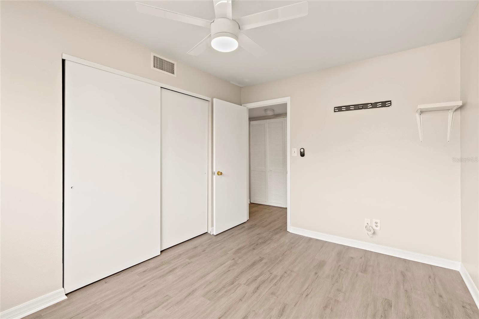 6033 34th St W #83 Property Photo 12