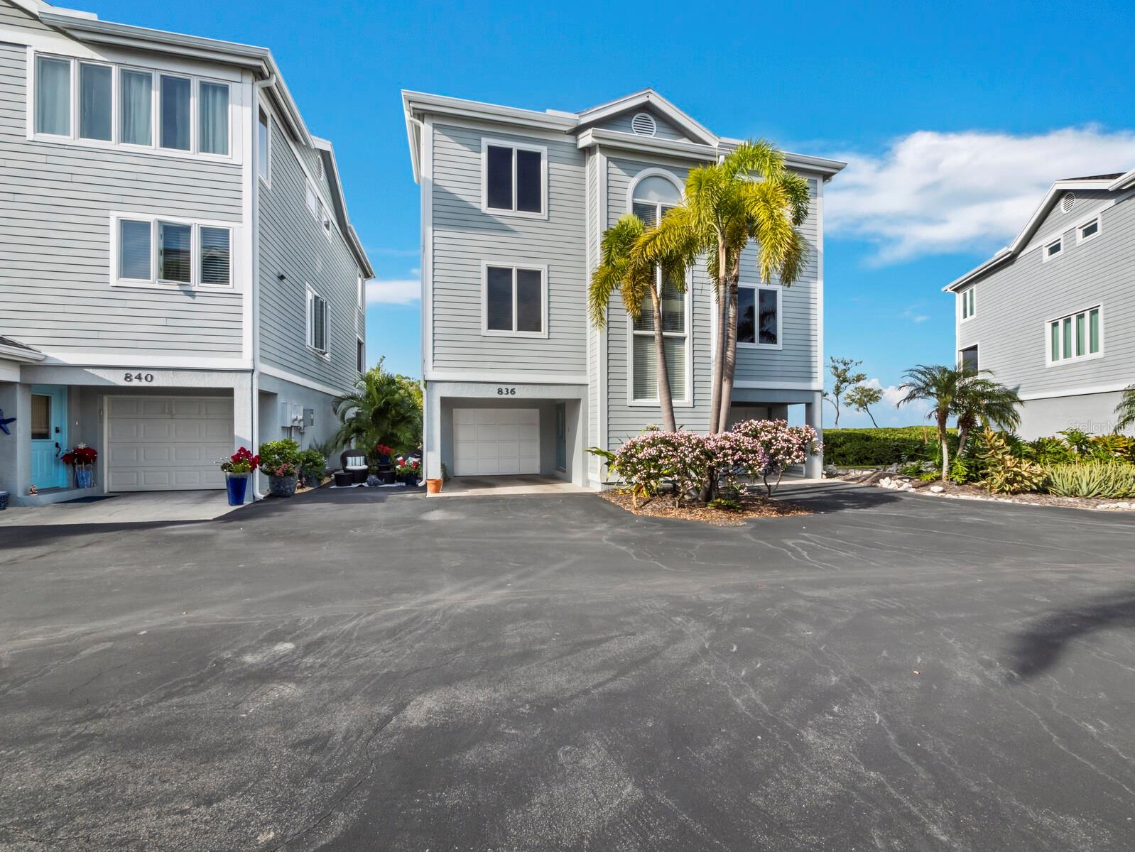 836 Evergreen Way Property Photo 1